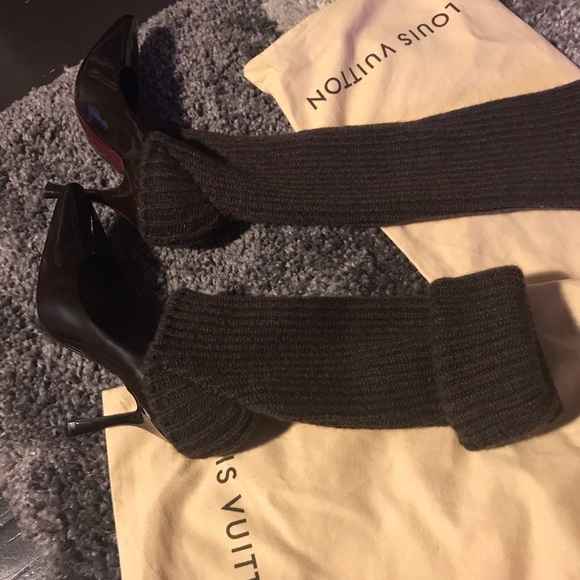 Price drop! Authentic LV shoe - Picture 8 of 8